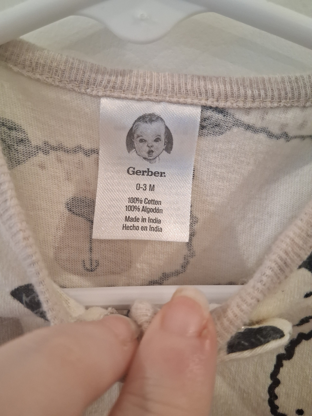 Gerber Cream Bear Print Footed One-Piece Size 0-3 Months - Picture 2 of 3